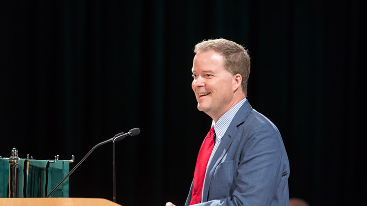 Riley Lagesen delivering commencement 